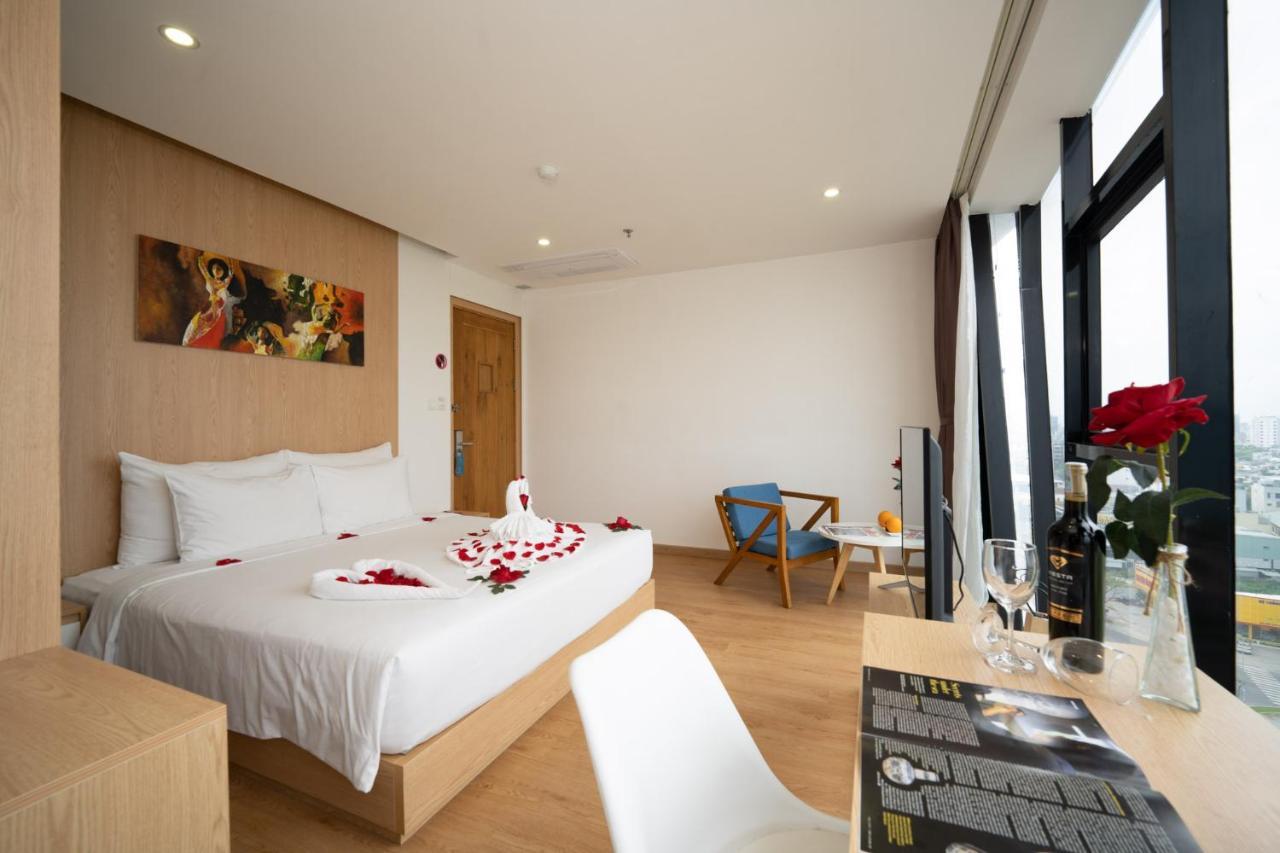 Kova Diamond Hotel ダナン市 エクステリア 写真
