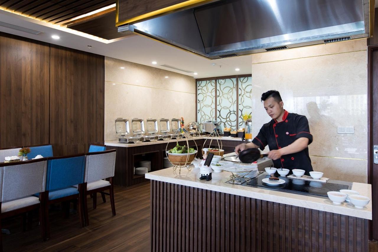 Kova Diamond Hotel ダナン市 エクステリア 写真